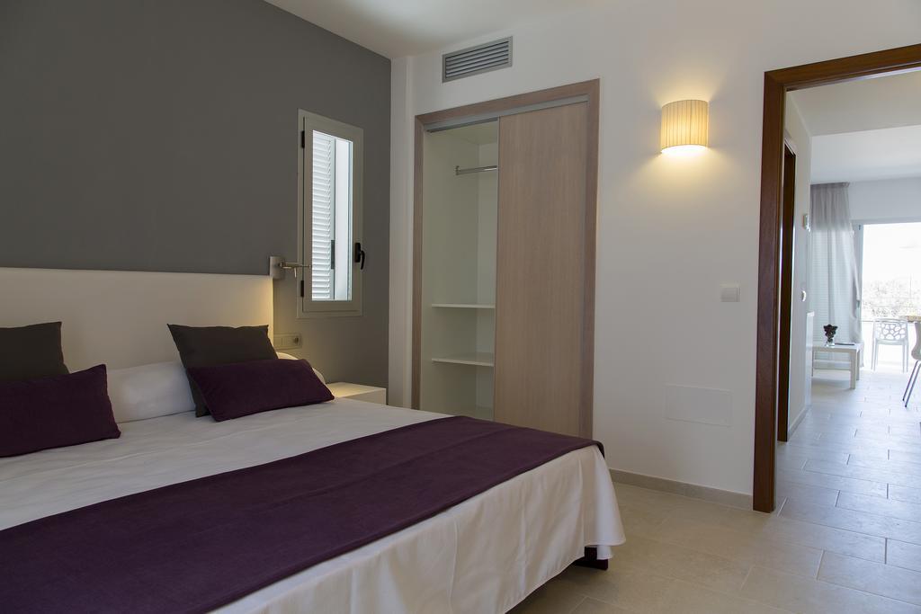 Apartamentos Proa - Emar Hotels Only Adults Es Pujols Exterior foto