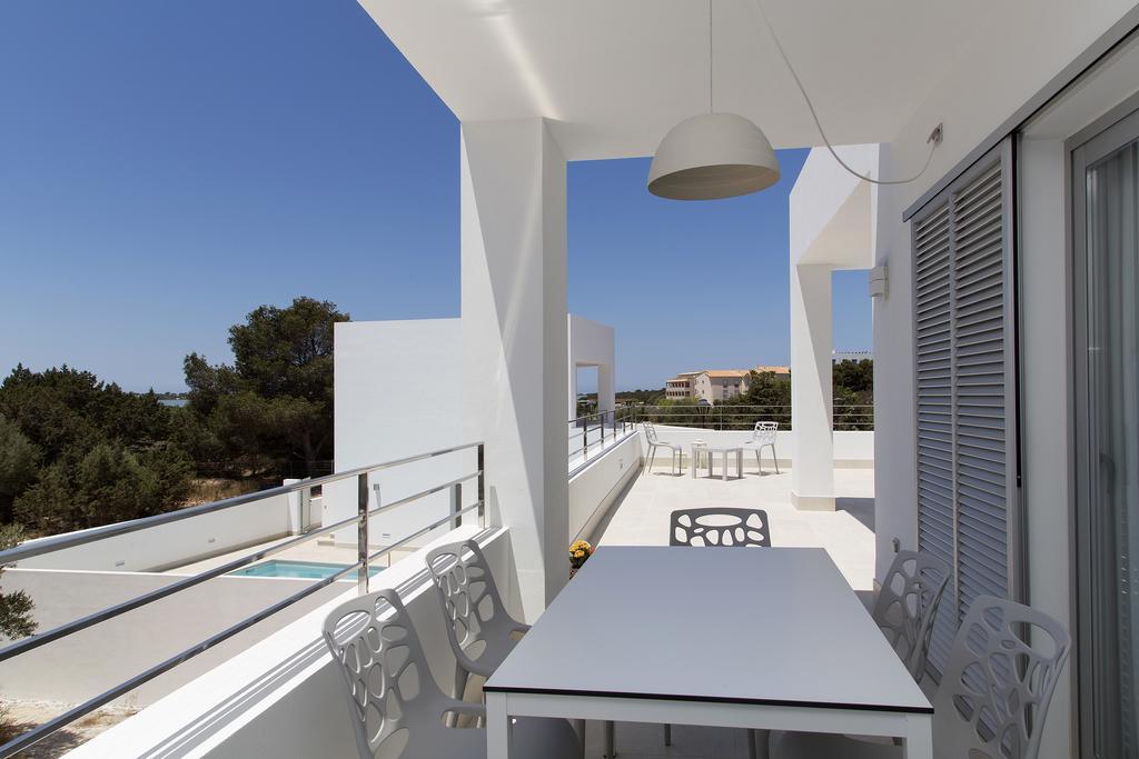 Apartamentos Proa - Emar Hotels Only Adults Es Pujols Habitación foto